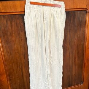 GAP Women’s White and Black Linen Pinstripe Pants